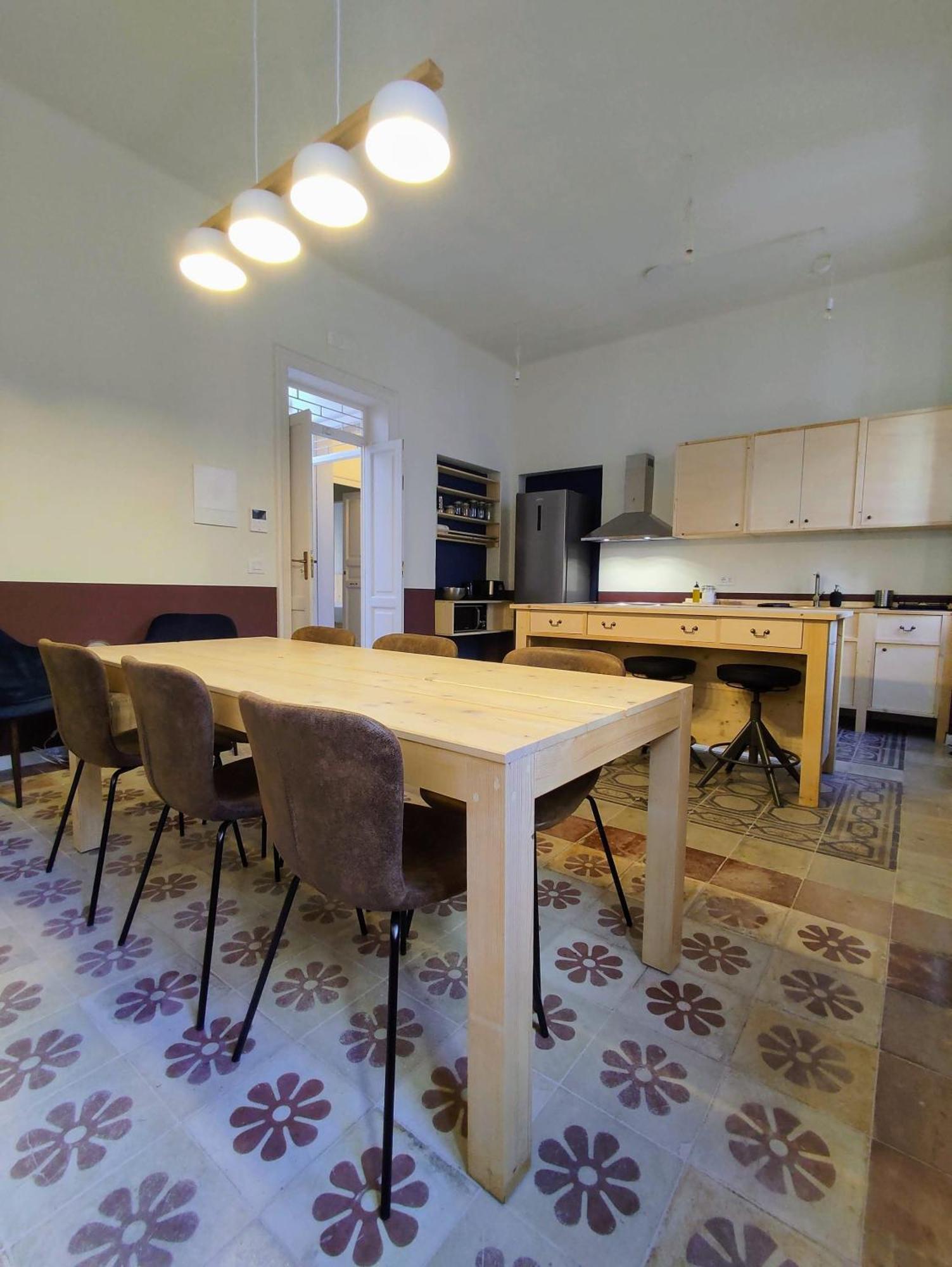 Lostabile Guesthouse & Coworking Bari Exteriér fotografie